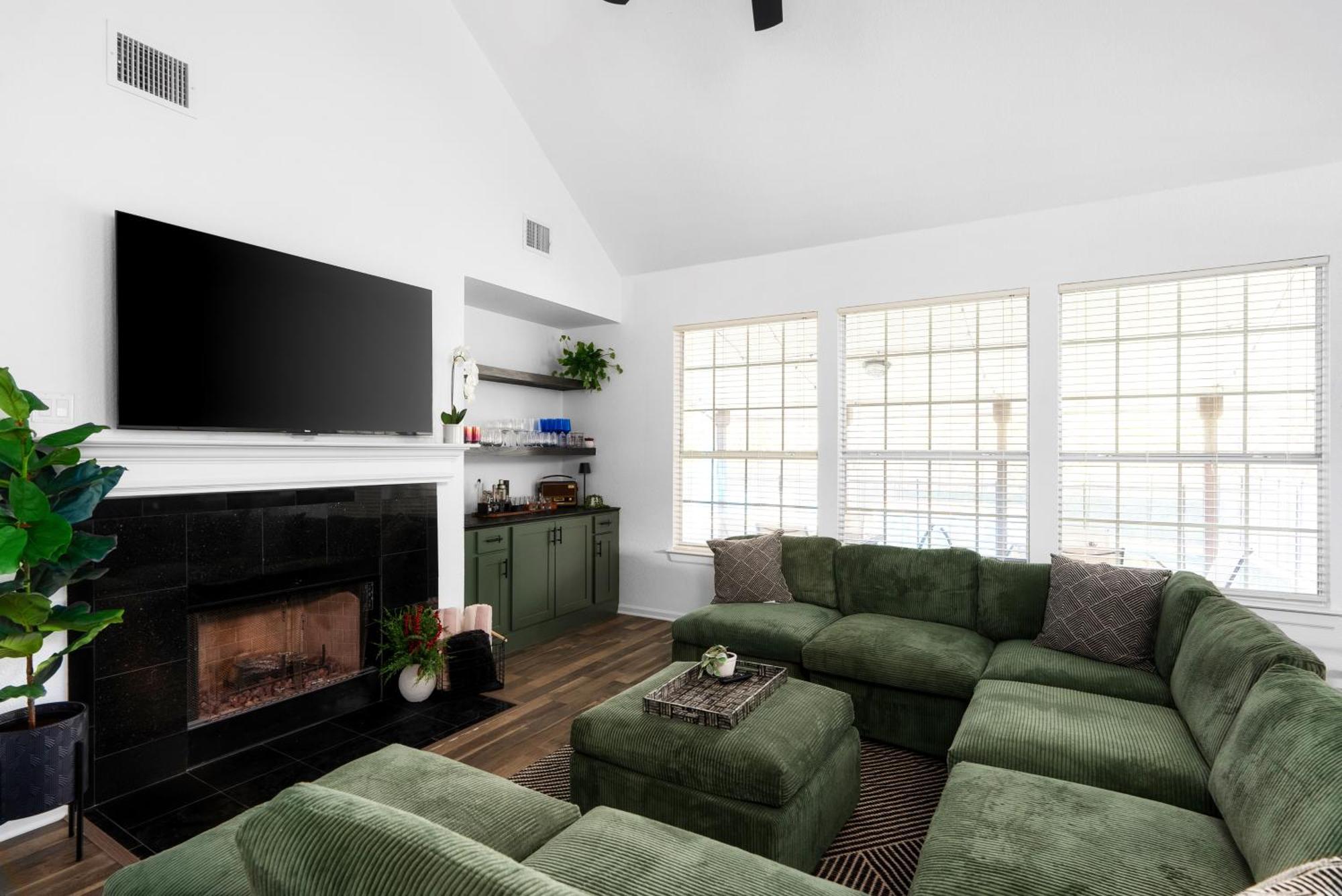 Stunning Family Home With Pool & Hot Tub - Sleeps 17 フラッガービル エクステリア 写真