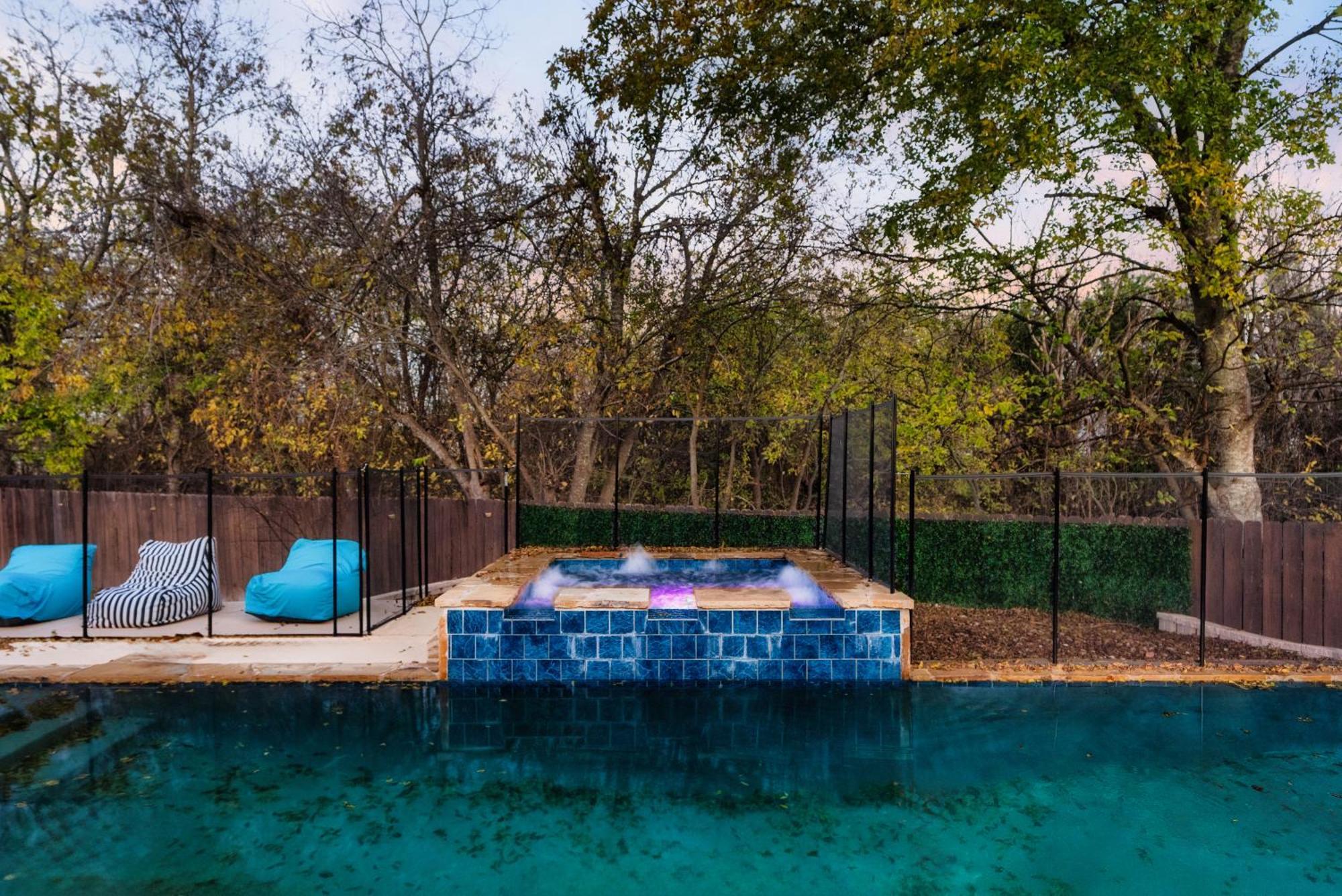 Stunning Family Home With Pool & Hot Tub - Sleeps 17 フラッガービル エクステリア 写真
